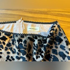 Kameli boutique size 12 mini skirt